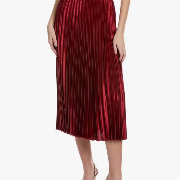 NWT Anne Klein red Satin Pleated Pull-On Midi Skirt. - Picture 3 of 6